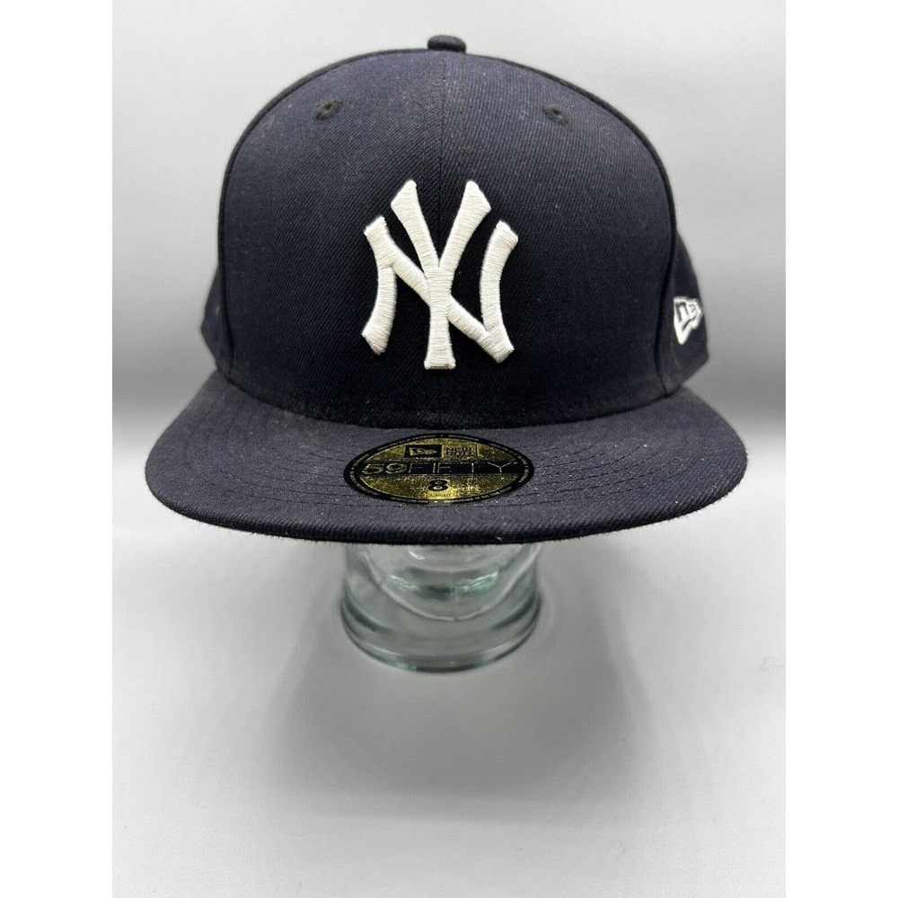 New Era NY Yankees Men's Fitted Cap - Navy (59FIFTY) Size 8